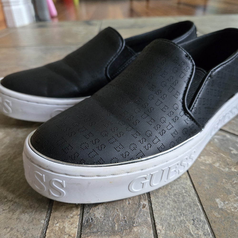GUESS Women's Black Slip-On Sneakers Size 7